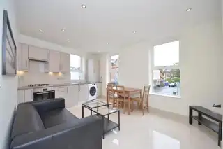 Apartment 1 2A Marlborough AvenueImage 6