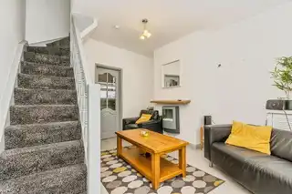 85 Northbrook StreetImage 3