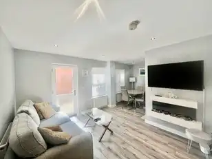 Apartment 6 1A Fane StreetImage 2