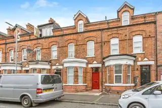 Image 1 for 25 Fitzroy Avenue