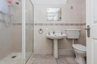 25 Fitzroy AvenueImage 8