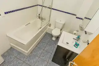 Flat 2 85 Tates Avenue, BelfastImage 18
