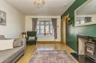 9 Roseville GardensImage 4