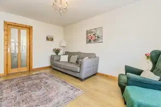 9 Roseville GardensImage 5