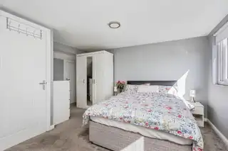 9 Roseville GardensImage 14