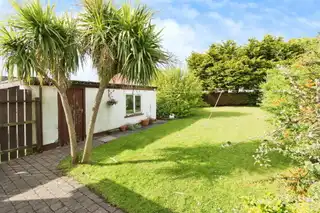 60 The MeadowsImage 4