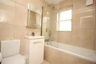 5 Downshire HallImage 15
