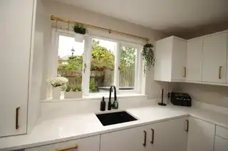 5 Downshire HallImage 6
