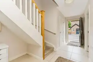 3 Ashfield HallImage 2