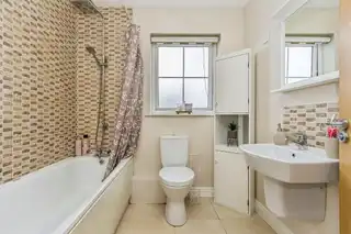19 Lady Wallace BraeImage 11