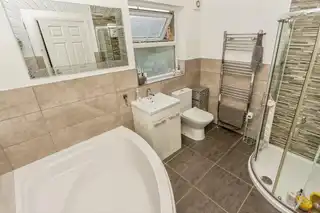 33 Peel GardensImage 11