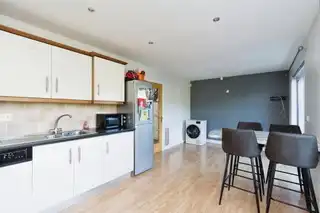 24 Mornington AvenueImage 10