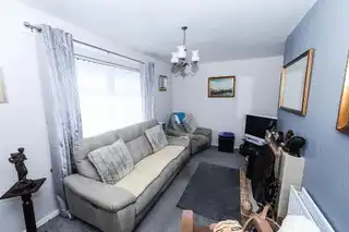 5 Westlea GardensImage 3