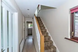 8 Rosslyn ParkImage 11