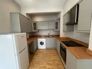 2 36 Cliftonville AvenueImage 3