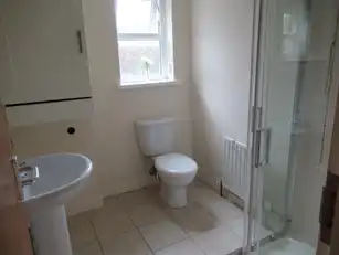 2 34 Rugby AvenueImage 5