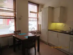 4 81 Fitzroy AvenueImage 6