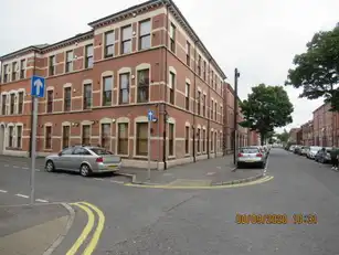 4 81 Fitzroy AvenueImage 2
