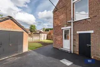 27 Killeaton GardensImage 16