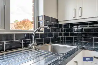 27 Killeaton GardensImage 8