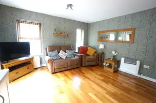 3 Burnbrae MewsImage 2
