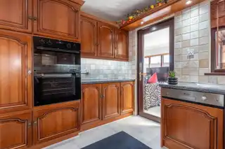 9 Leydene CourtImage 15