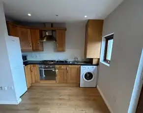 Apt 3 26 Wynford StImage 6