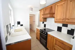 199 Alexandra Park AvenueImage 9