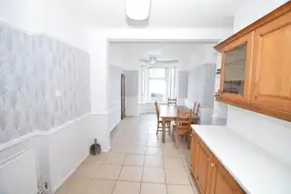 199 Alexandra Park AvenueImage 7