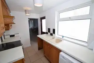 199 Alexandra Park AvenueImage 10