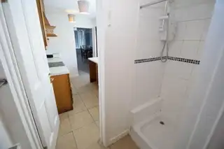 199 Alexandra Park AvenueImage 11
