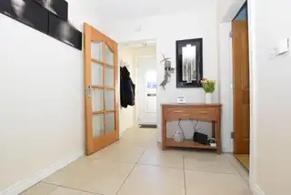 19 Shorelands CrescentImage 2