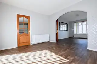 3 Mill RoadImage 7