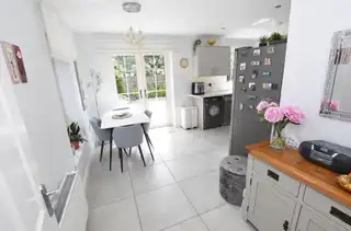 19 Lynn Hall LaneImage 8
