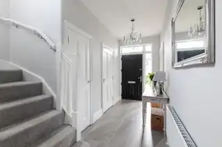 25 Donegall Park GardensImage 5