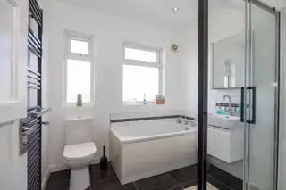 31 Salisbury AvenueImage 24