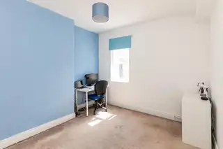 74 Willowbank GardensImage 18