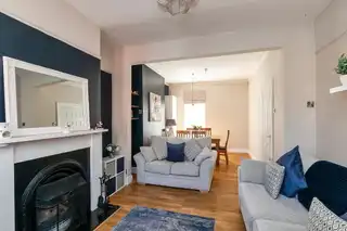 74 Willowbank GardensImage 6