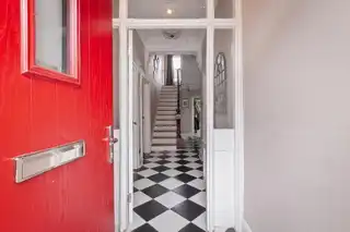 2 Chichester AvenueImage 4
