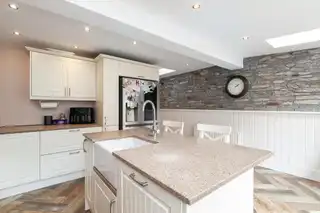 2 Chichester AvenueImage 18