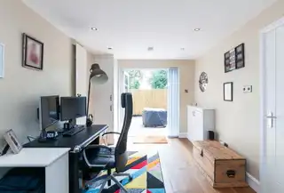 4 Chichester GardensImage 5