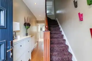 4 Chichester GardensImage 3
