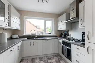 4 Chichester GardensImage 12