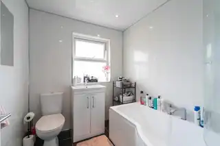 30 Beechgrove GardensImage 16
