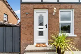 30 Beechgrove GardensImage 2