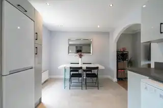 30 Beechgrove GardensImage 10