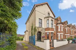 Image 1 for 1 Chichester Avenue