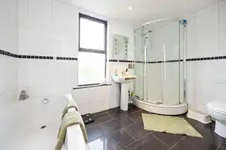 1 Chichester AvenueImage 25
