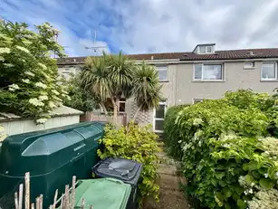 17 Derryclone GardensImage 12