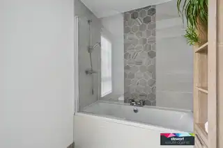 54 Harlow GreenImage 22